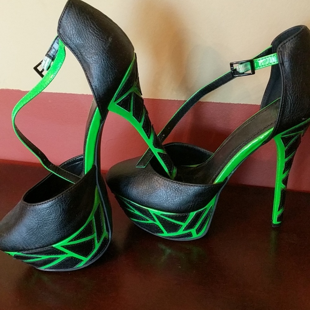 High heel shoes